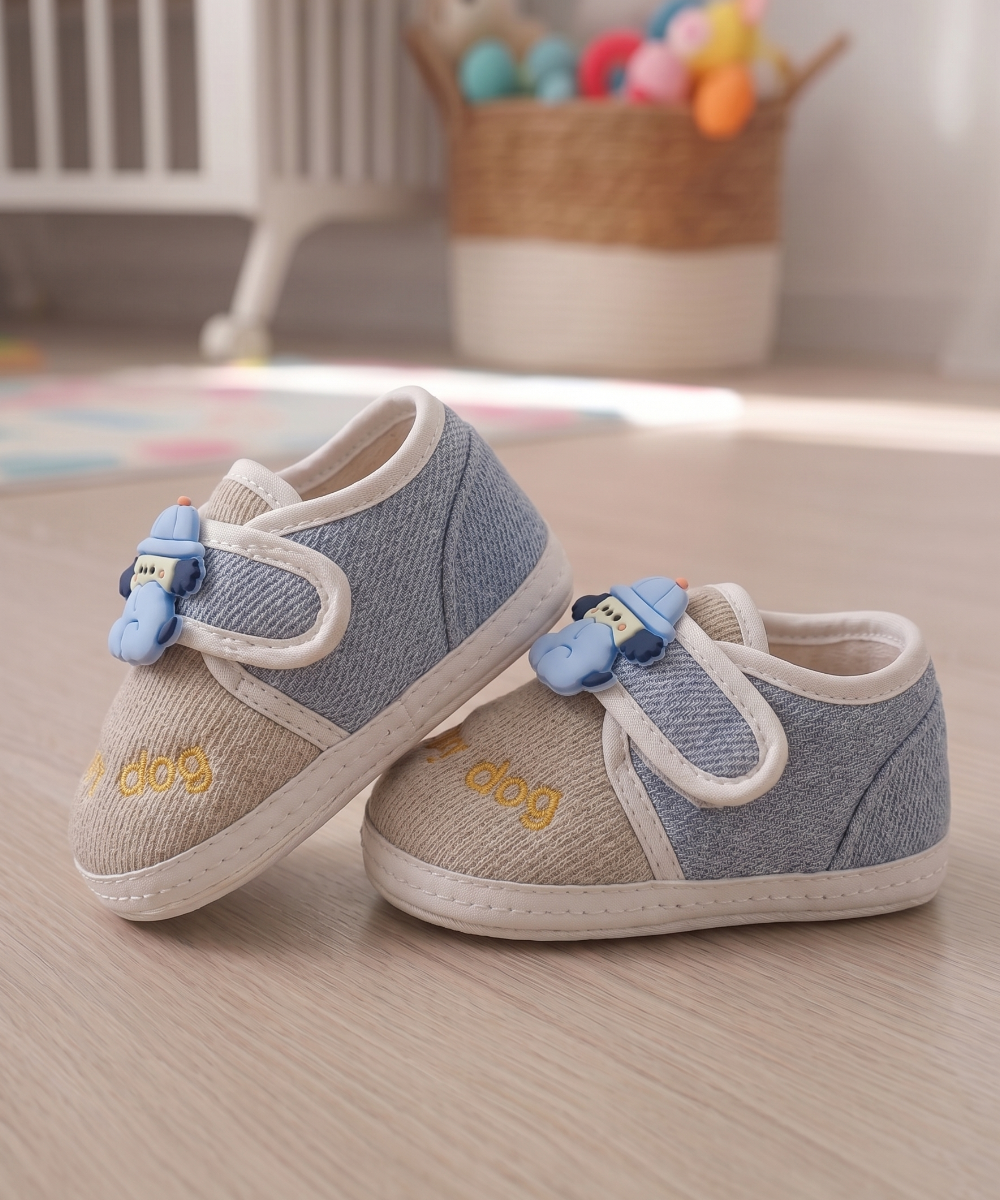 Imported Baby Shoes with Cartoon Badge | 0 to 12 Months