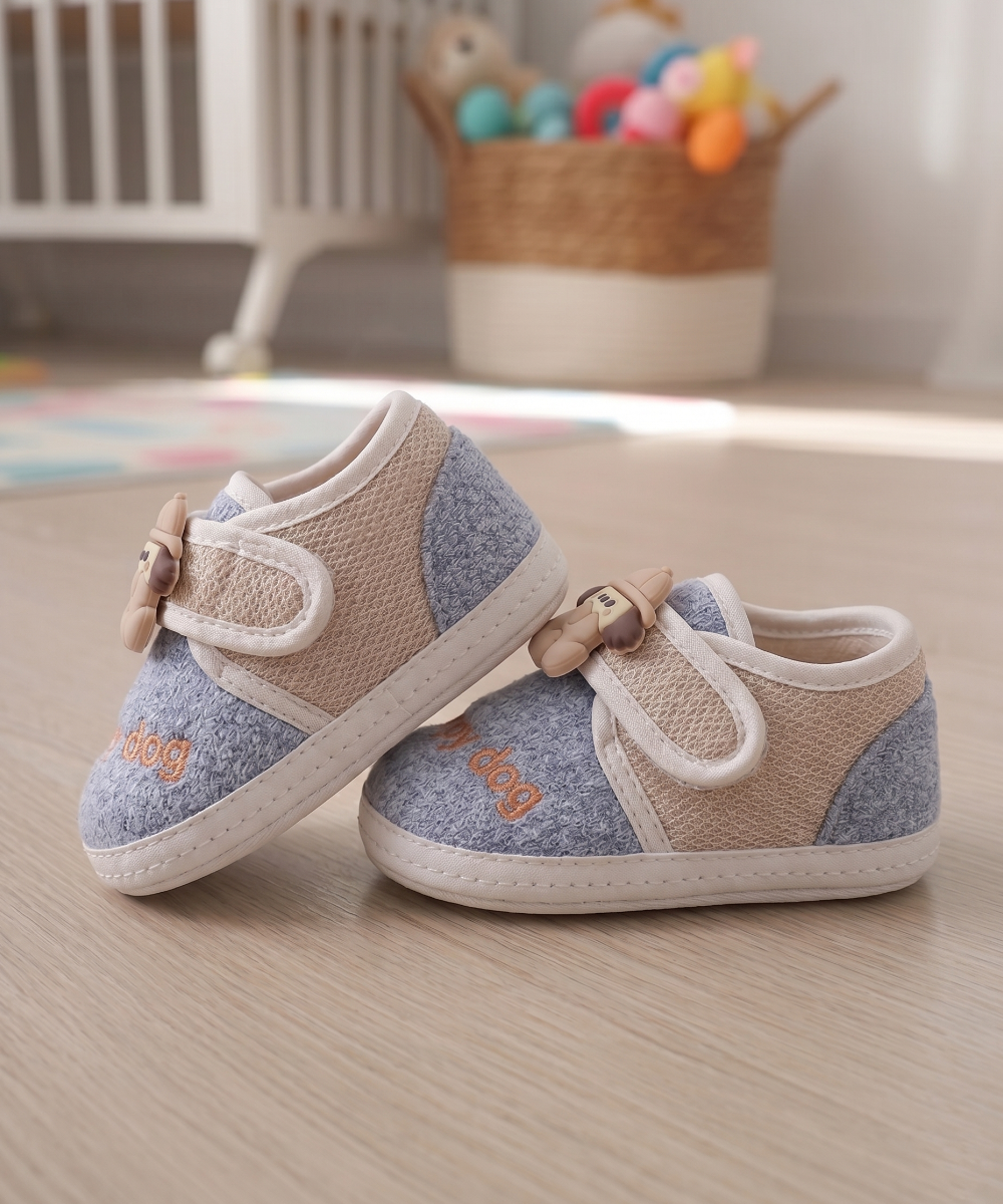 Imported Baby Shoes with Cartoon Badge | 0 to 12 Months