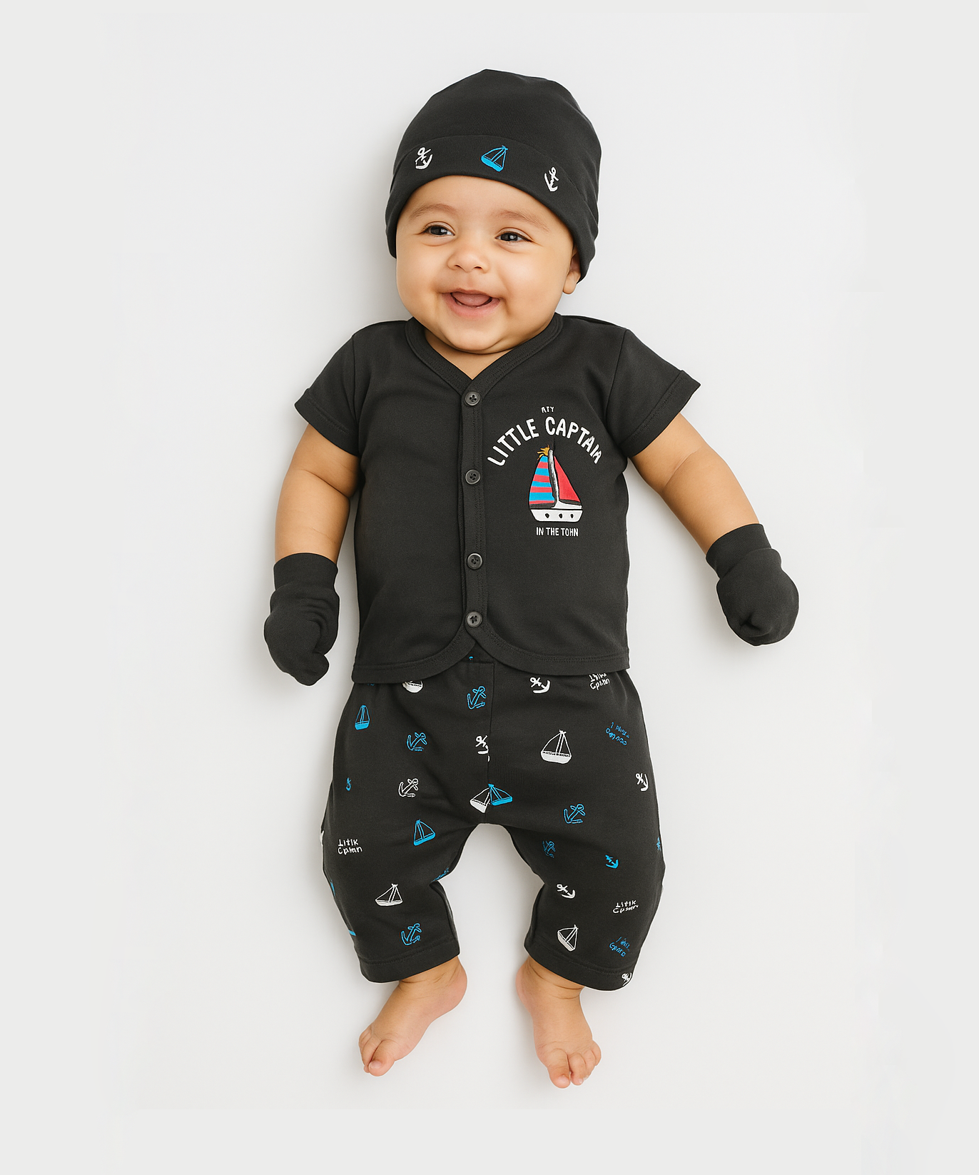 Babies Gift Box Co-ord Set | Tshirt, Trackpant, Cap, Mittens for New Born Babies | Age 3-18 Months